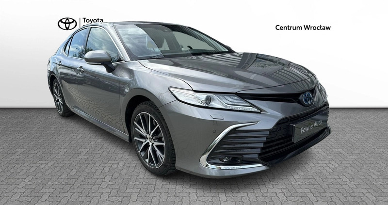 Toyota Camry cena 166900 przebieg: 10051, rok produkcji 2022 z Józefów małe 232